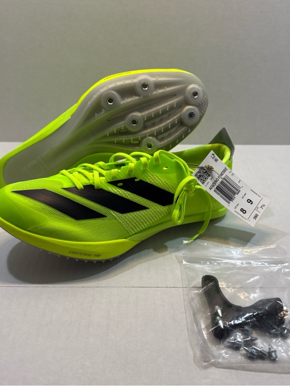 New Adidas Adizero Finesse Track 
Racing Spikes Lucid Lemon Men's Size 8 
IG2018